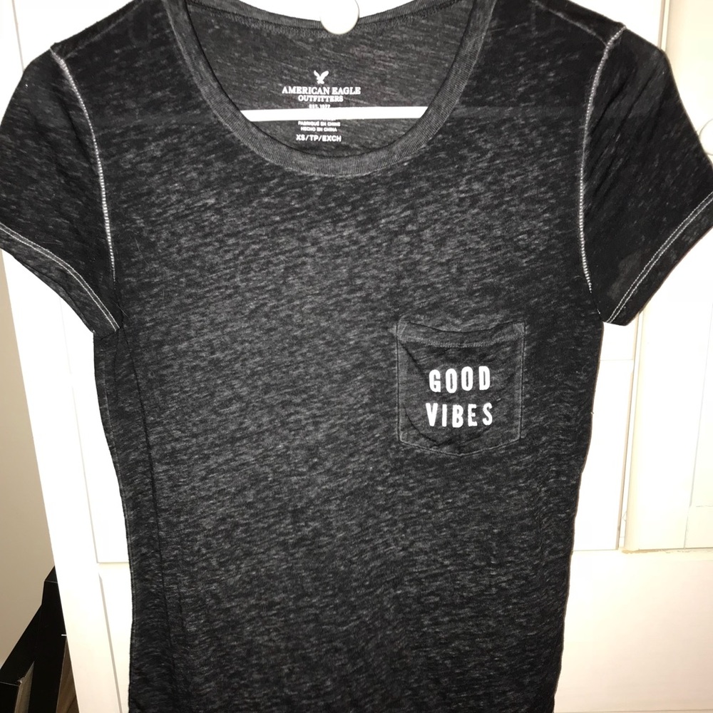 American Eagle crop top